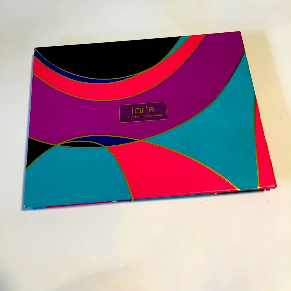Tarte contour. Tarte tease eye shadow palette and Tarteist contour